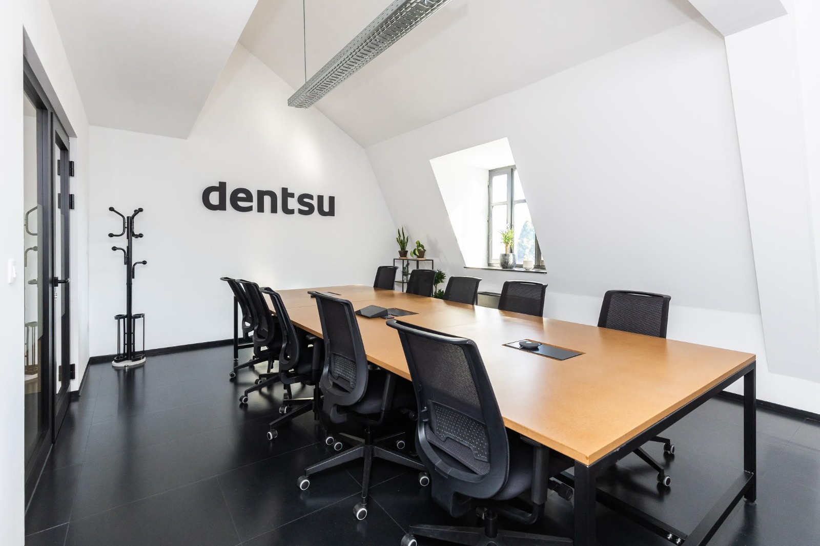 Dentsu širi tim u Zagrebu – otvorene nove pozicije i prilike u digitalnom marketingu!
